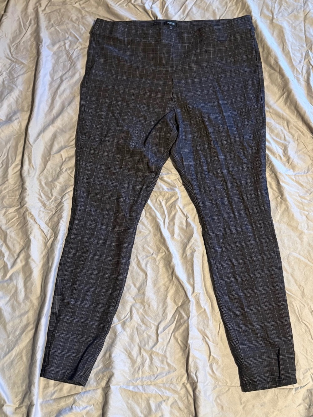Slacks